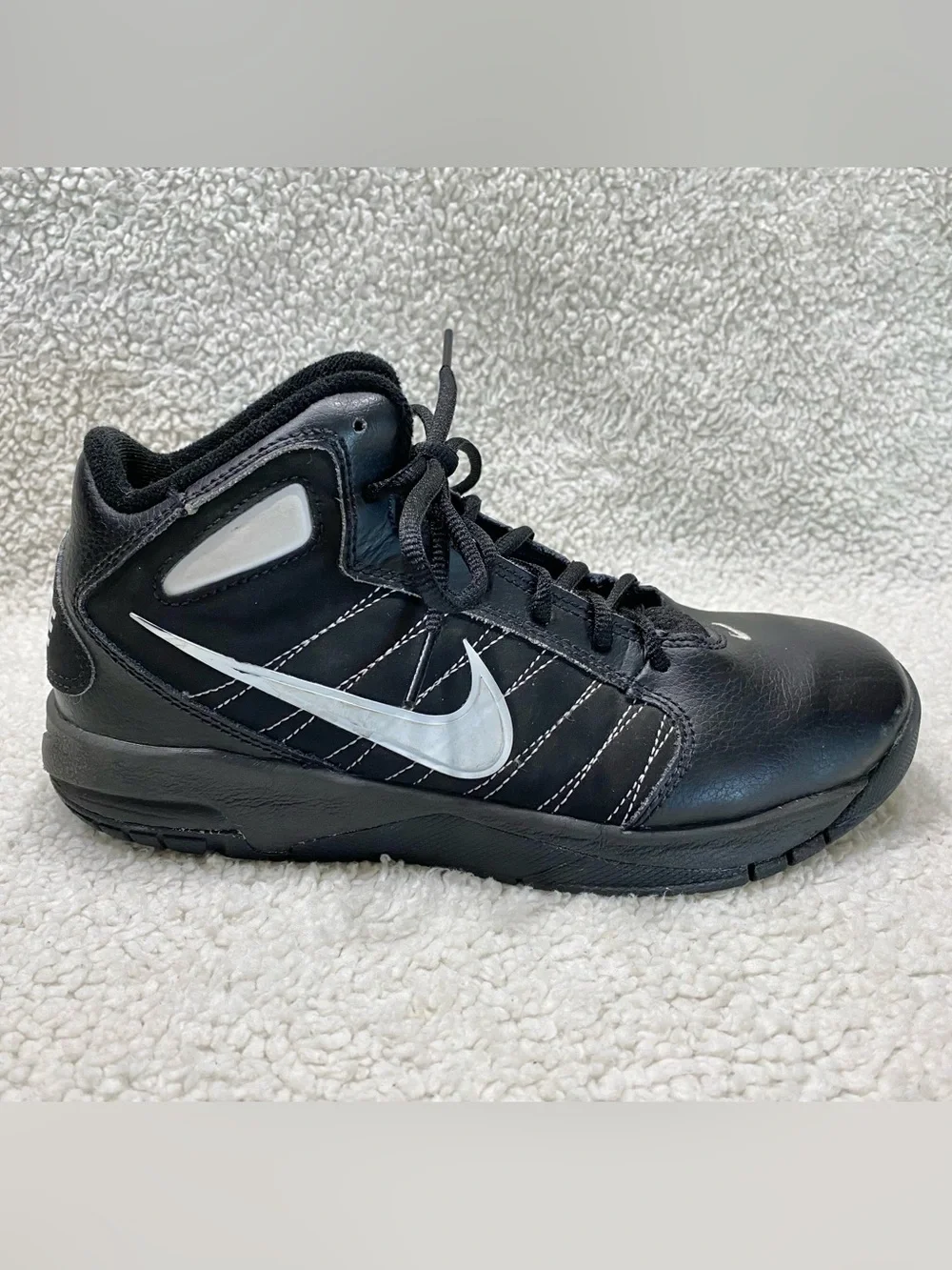 Nike sporty mid